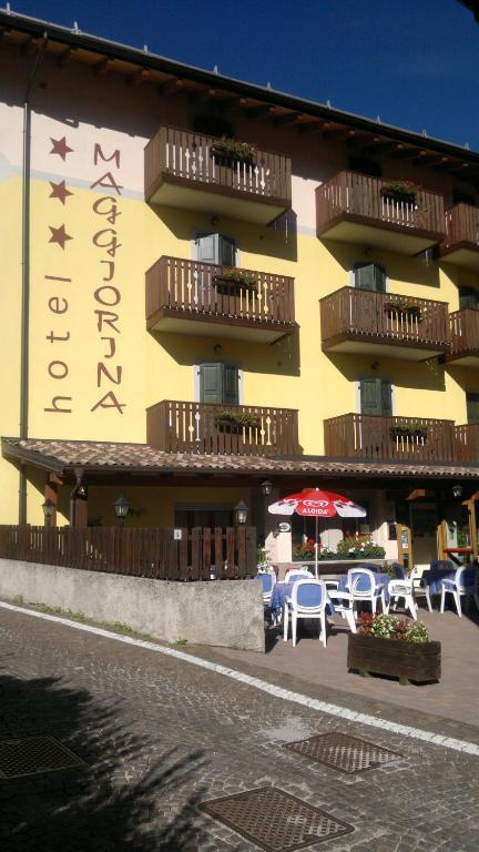 Albergo Maggiorina เบซเซ็กกา ภายนอก รูปภาพ