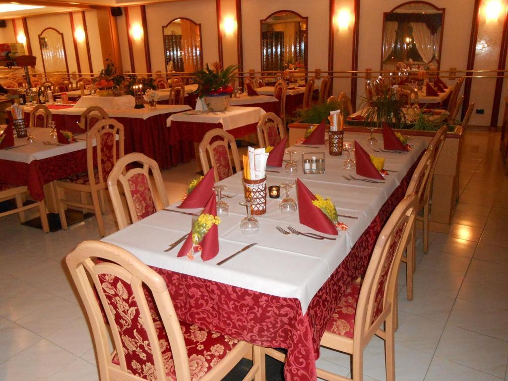 Albergo Maggiorina เบซเซ็กกา ภายนอก รูปภาพ