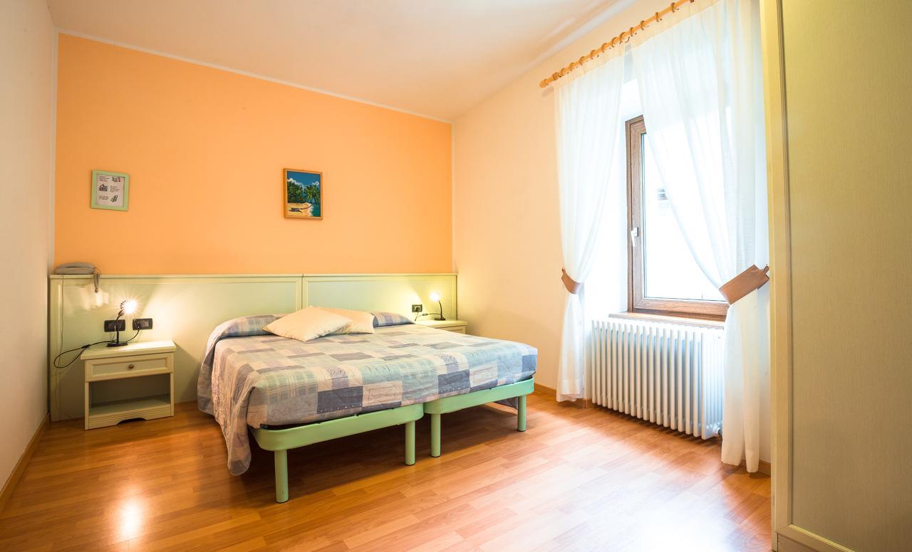 Albergo Maggiorina เบซเซ็กกา ภายนอก รูปภาพ