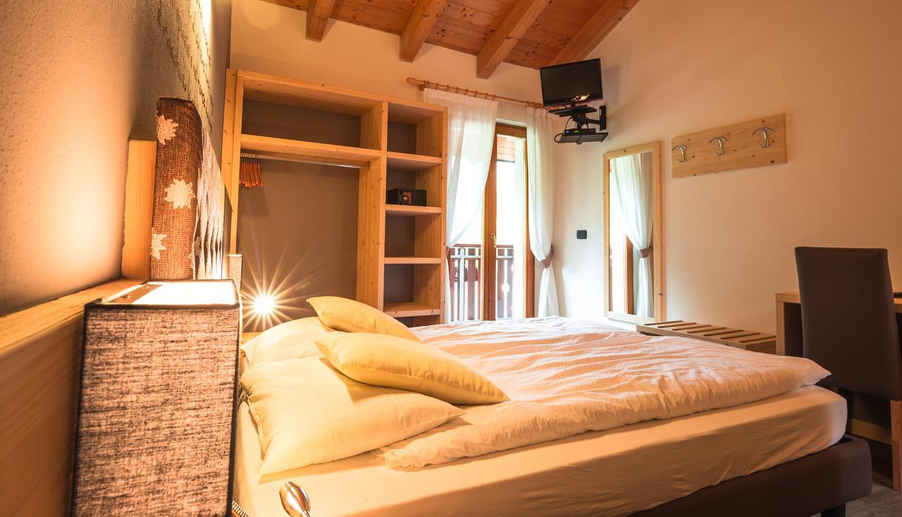 Albergo Maggiorina เบซเซ็กกา ภายนอก รูปภาพ