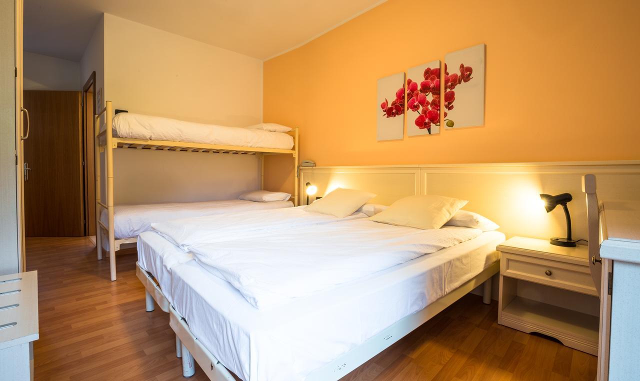 Albergo Maggiorina เบซเซ็กกา ภายนอก รูปภาพ