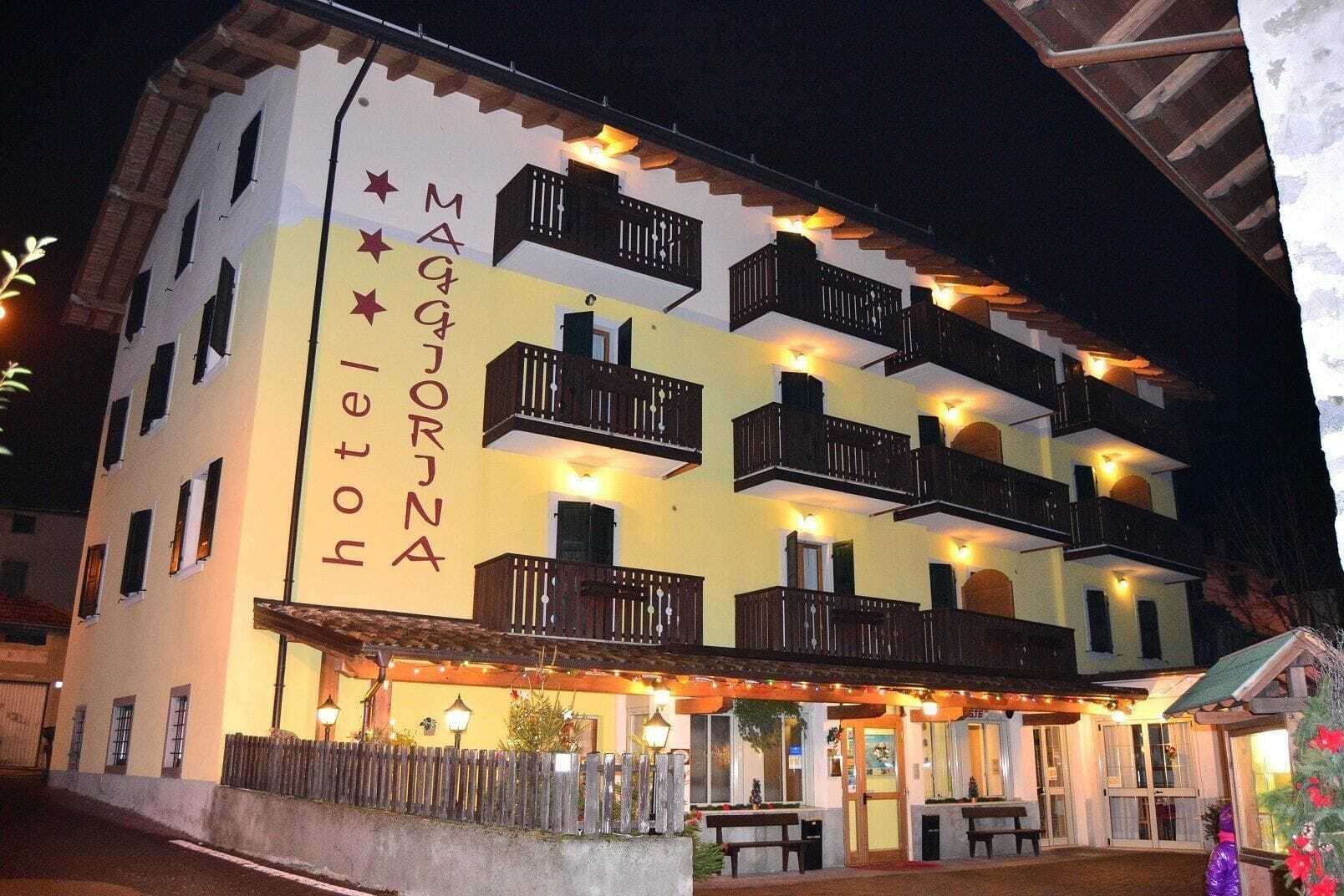 Albergo Maggiorina เบซเซ็กกา ภายนอก รูปภาพ
