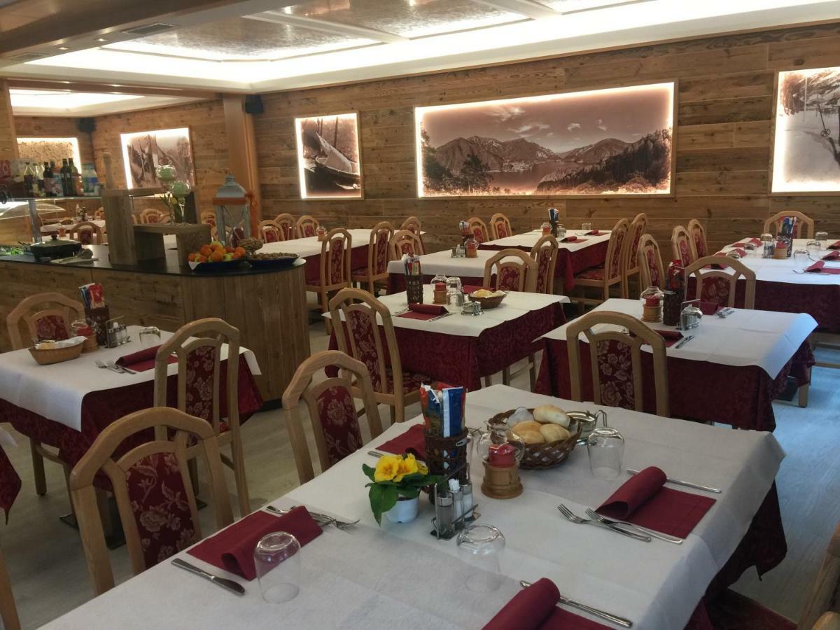 Albergo Maggiorina เบซเซ็กกา ภายนอก รูปภาพ
